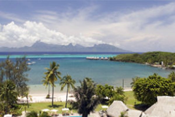 Sofitel Tahiti Maeva Beach Resort (Outu Maoro)